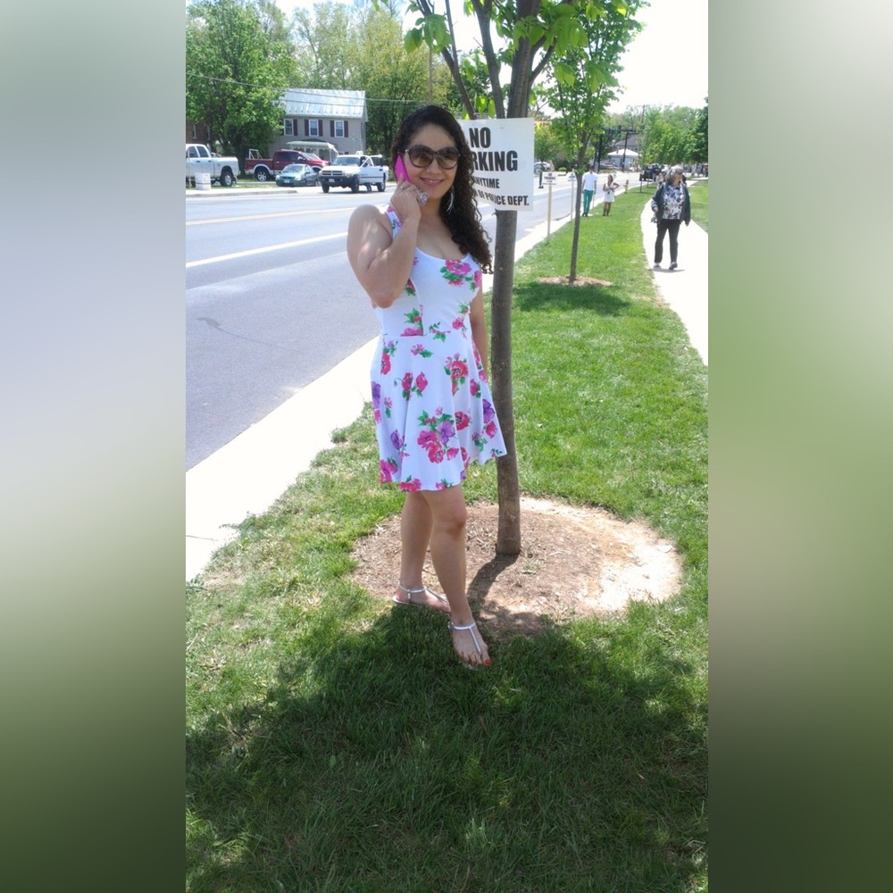 Aeropostale, medium Junior dresse